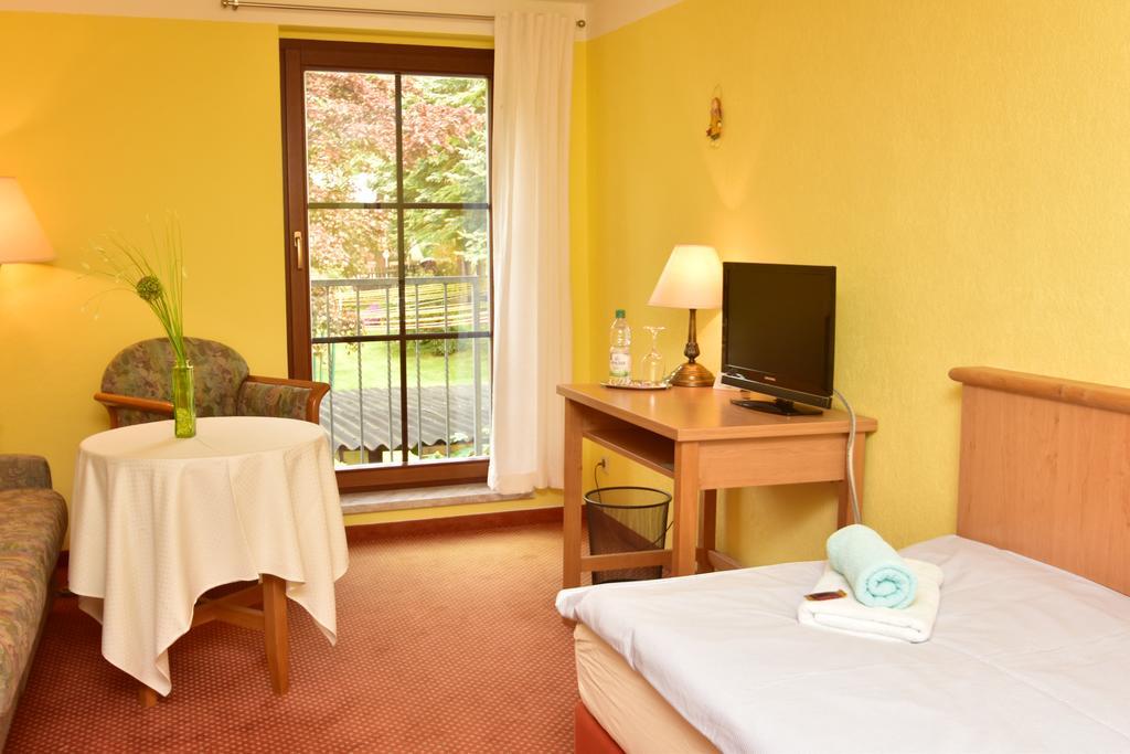 Landhotel Zur Guten Einkehr Grubschütz Eksteriør billede
