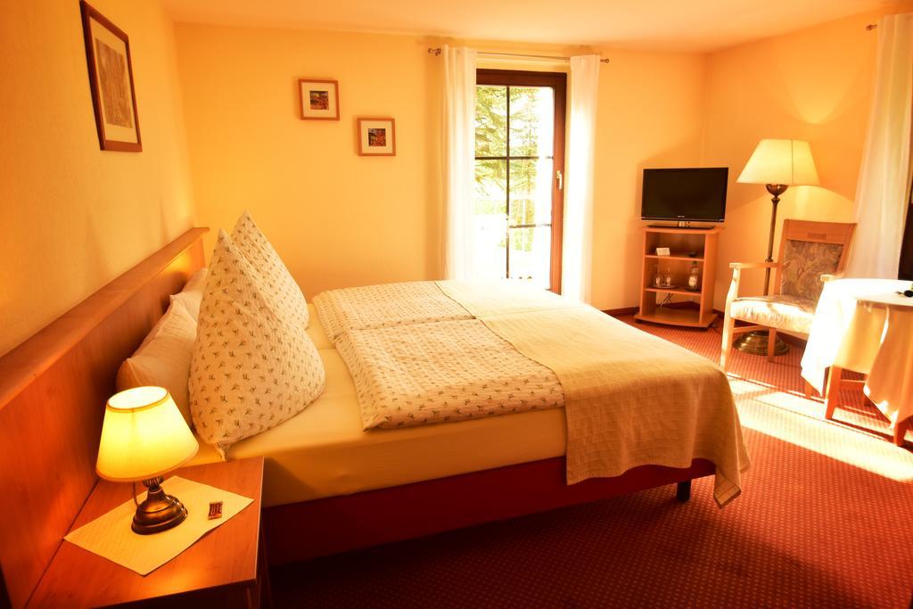 Landhotel Zur Guten Einkehr Grubschütz Eksteriør billede