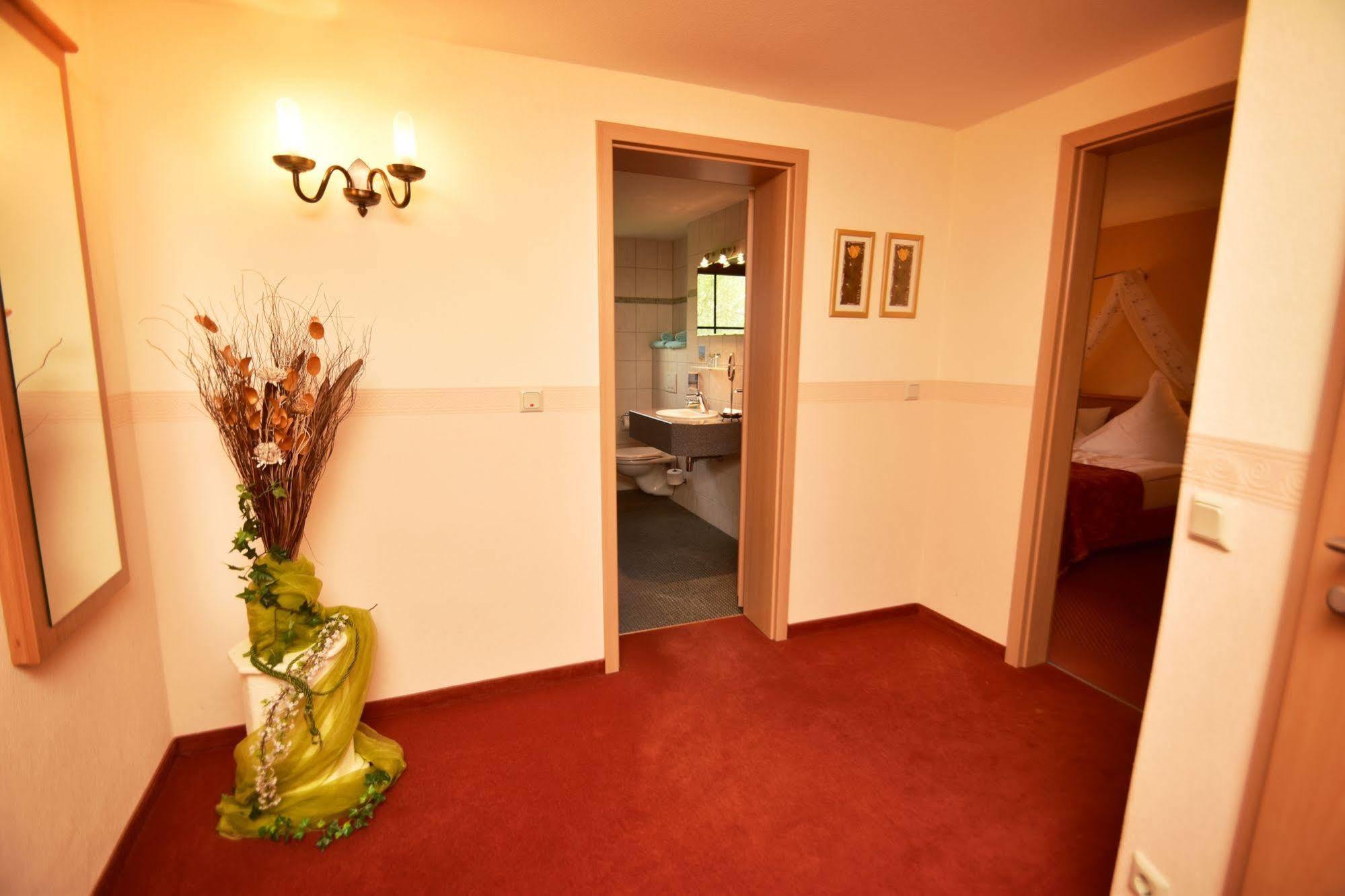Landhotel Zur Guten Einkehr Grubschütz Eksteriør billede